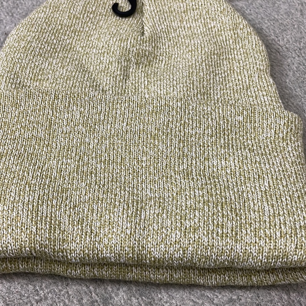 CARHARTT HAT MYSTERY COLOR *NEW* - Picture 4 of 5